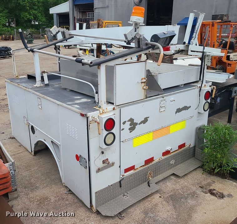 image for item LE9093 Utility bed