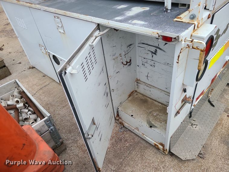 image for item LE9093 Utility bed