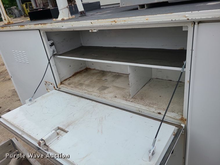 image for item LE9093 Utility bed