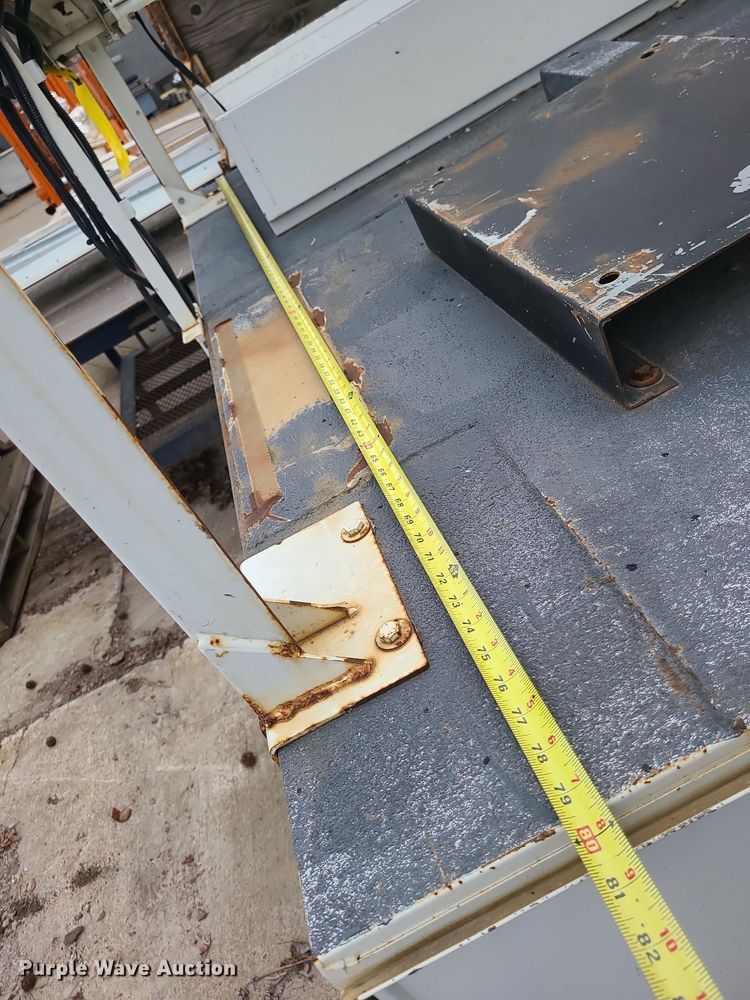 image for item LE9093 Utility bed