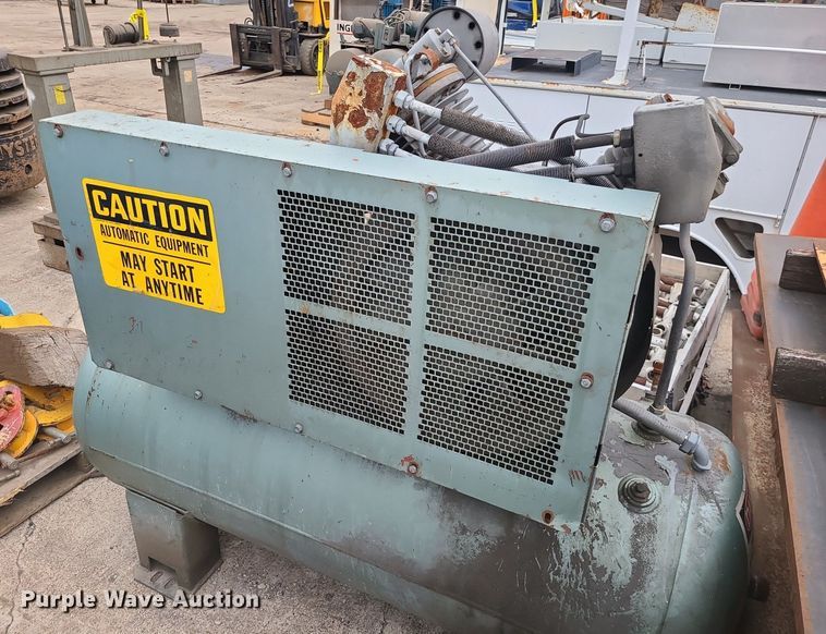 image for item LE9094 Ingersoll Rand 7100  air compressor