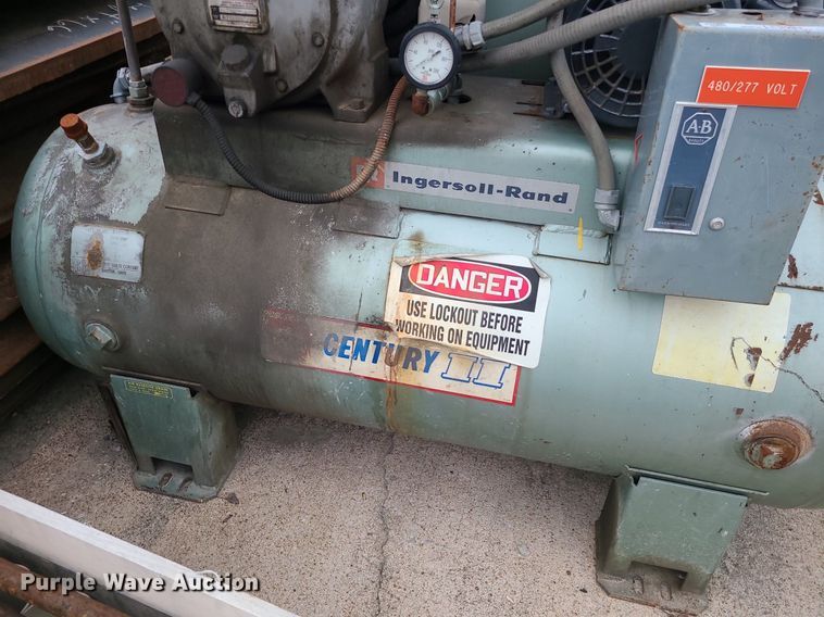 image for item LE9094 Ingersoll Rand 7100  air compressor