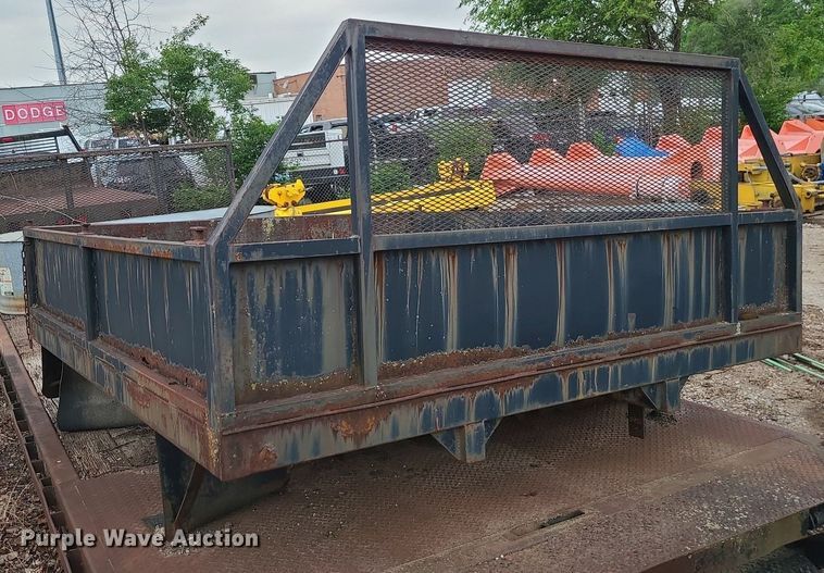 image for item LE9095 Flatbed