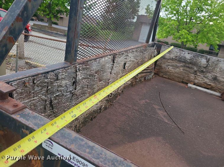 image for item LE9095 Flatbed