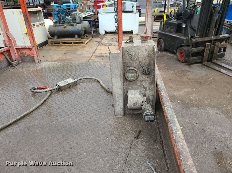 image for item LE9097 1997 Skyjack SJ-4626  scissor lift