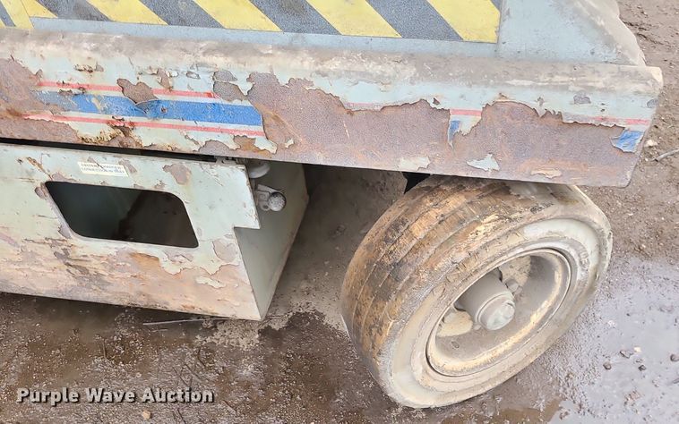 image for item LE9097 1997 Skyjack SJ-4626  scissor lift