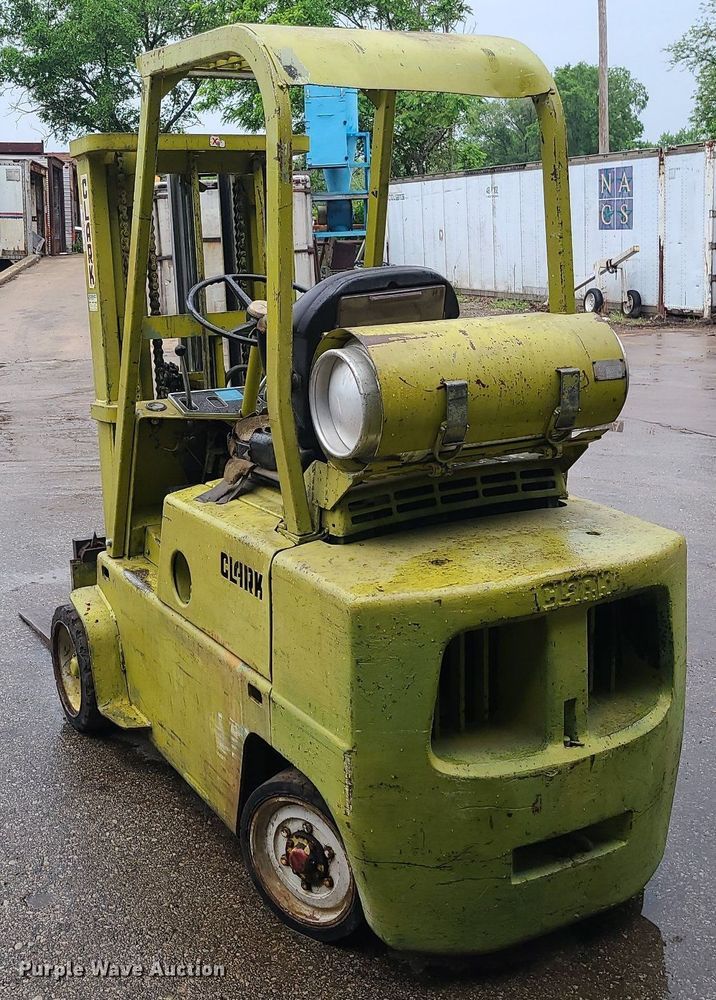 image for item LE9101 Clark C500-50  forklift