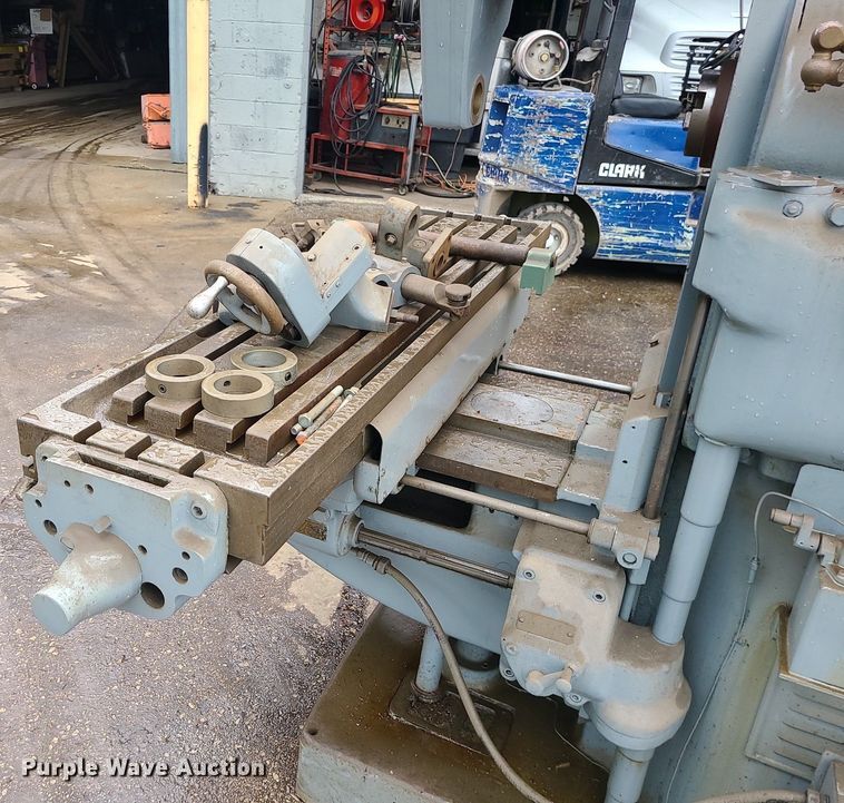 image for item LE9102 Cincinnati No. 3  milling machine