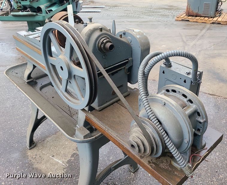 image for item LE9103 Lathe