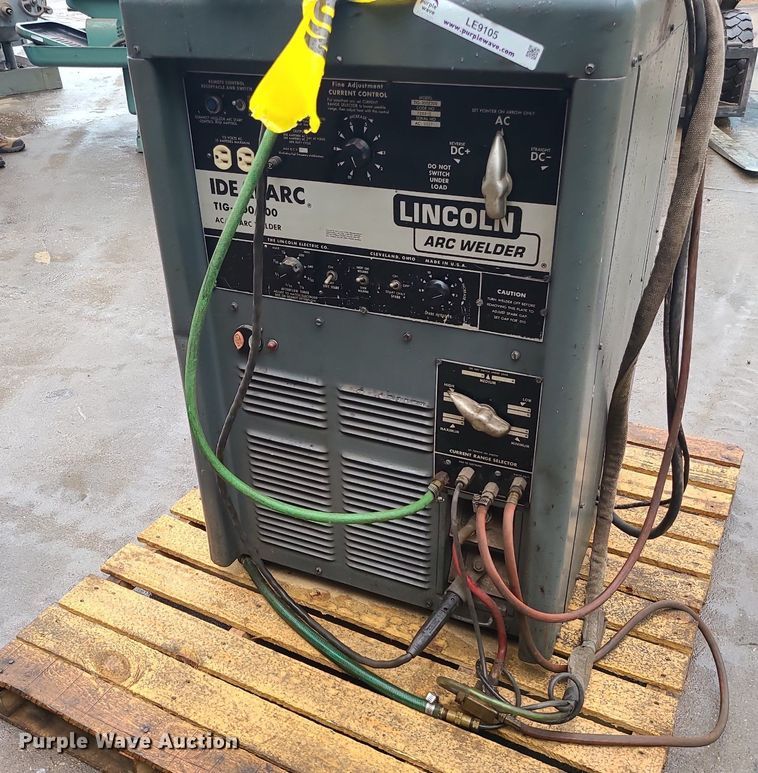 image for item LE9105 Lincoln Idealarc TIG-300/300  welder