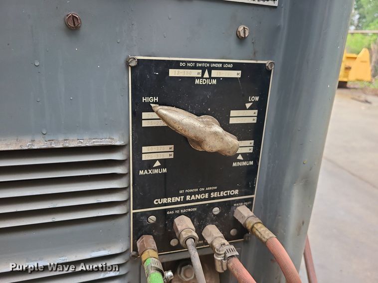 image for item LE9105 Lincoln Idealarc TIG-300/300  welder