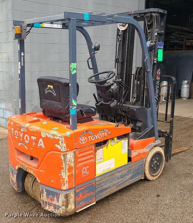 image for item LE9108 Toyota 7FBEU18  forklift