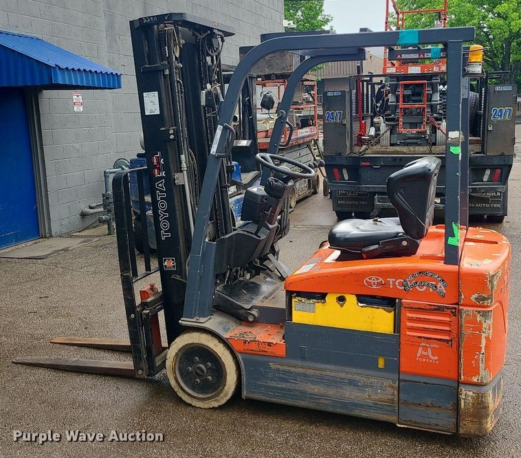 image for item LE9108 Toyota 7FBEU18  forklift