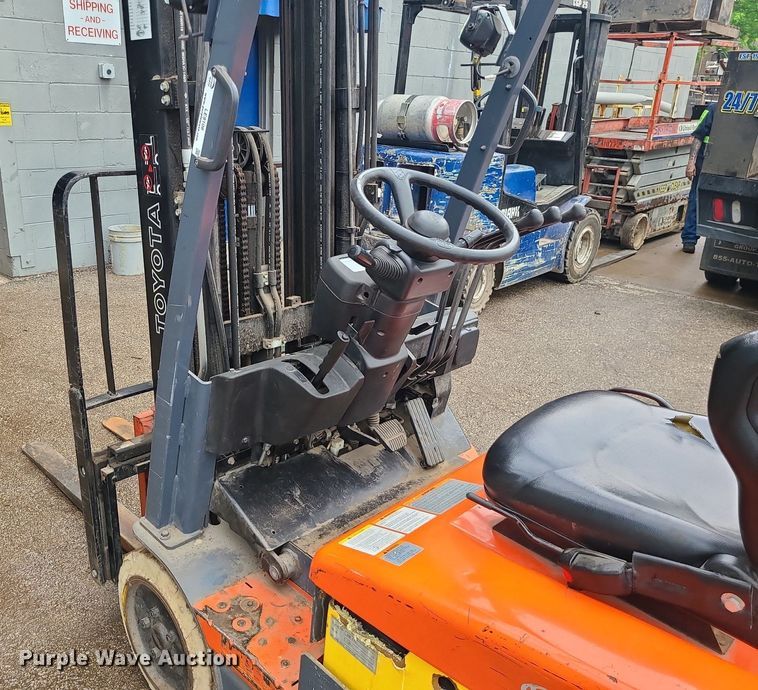 image for item LE9108 Toyota 7FBEU18  forklift