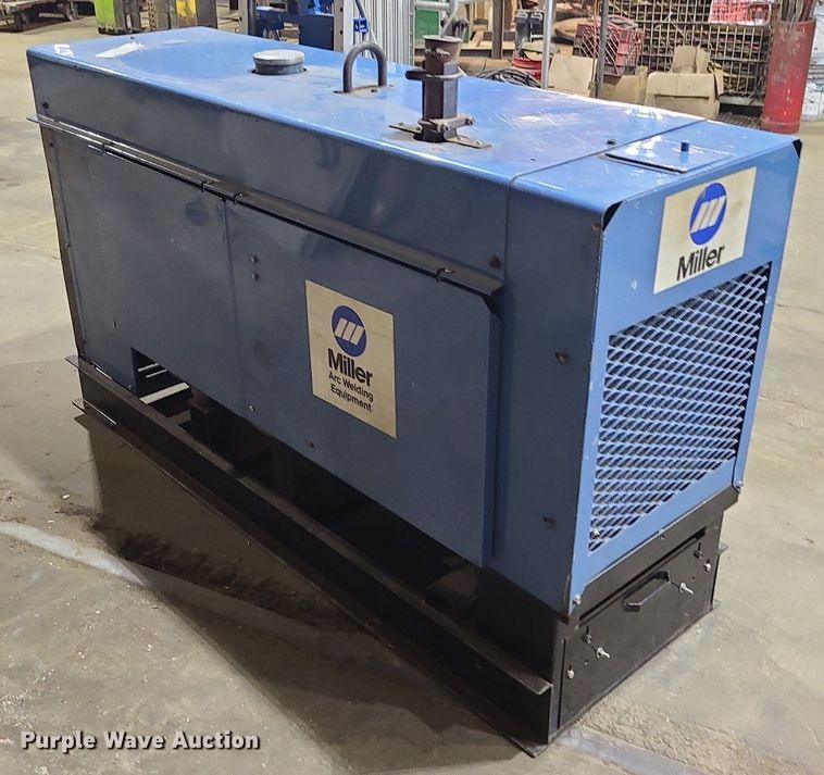 image for item LE9109 Miller Trailblazer 55G  welder/generator