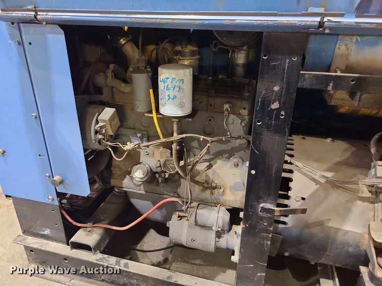 image for item LE9109 Miller Trailblazer 55G  welder/generator