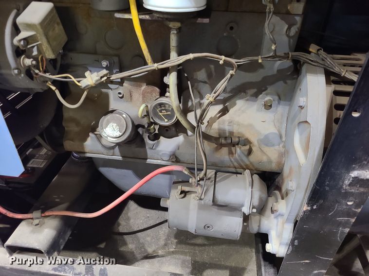 image for item LE9109 Miller Trailblazer 55G  welder/generator