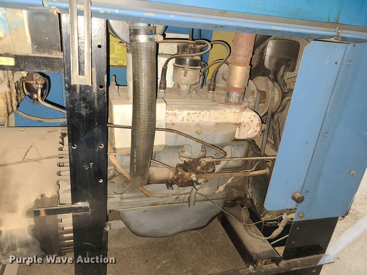 image for item LE9109 Miller Trailblazer 55G  welder/generator