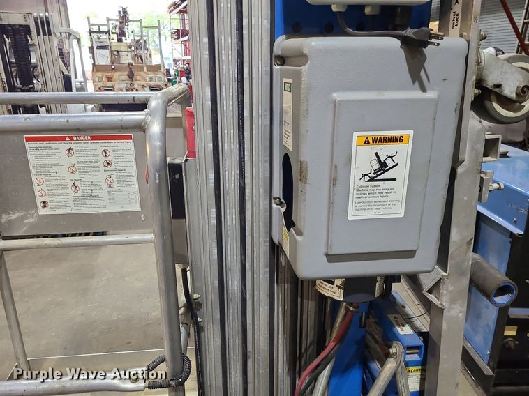 image for item LE9110 Genie AWP-40S  vertical lift