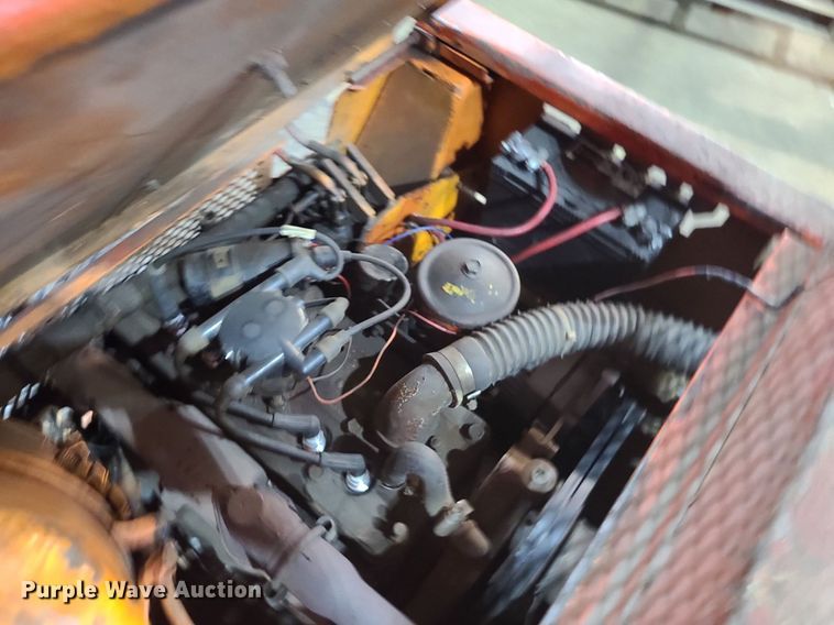 image for item LE9113 Yale C51C-050  forklift