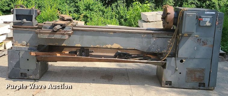 image for item LE9115 Summit  metal lathe