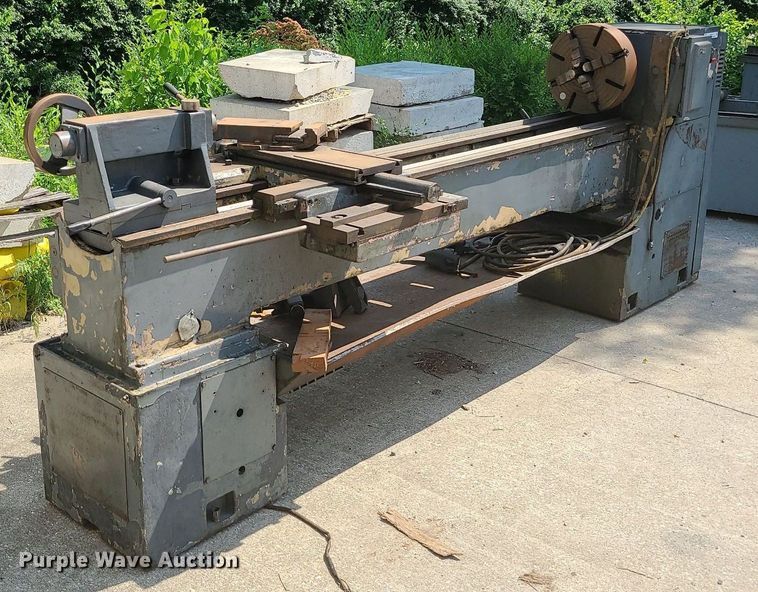 image for item LE9115 Summit  metal lathe