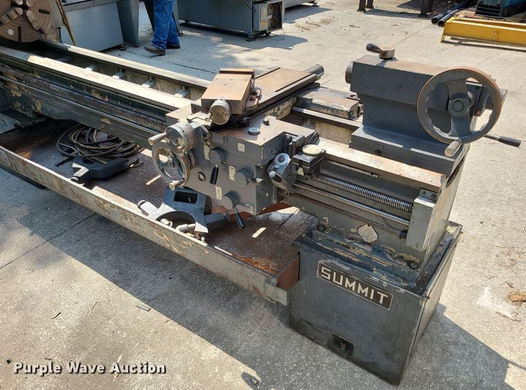 image for item LE9115 Summit  metal lathe