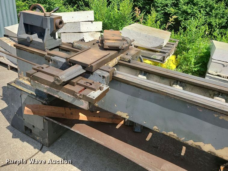 image for item LE9115 Summit  metal lathe