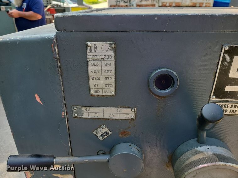 image for item LE9115 Summit  metal lathe