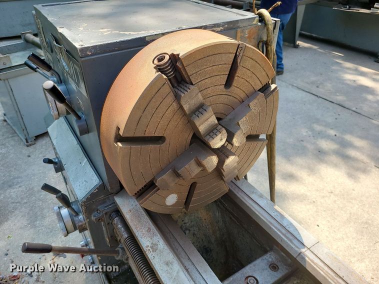 image for item LE9115 Summit  metal lathe