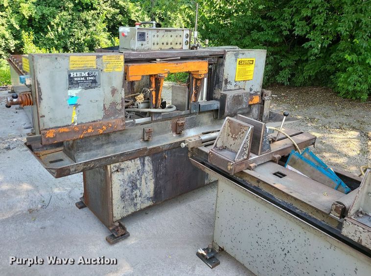 image for item LE9117 HEM 1200A  bandsaw