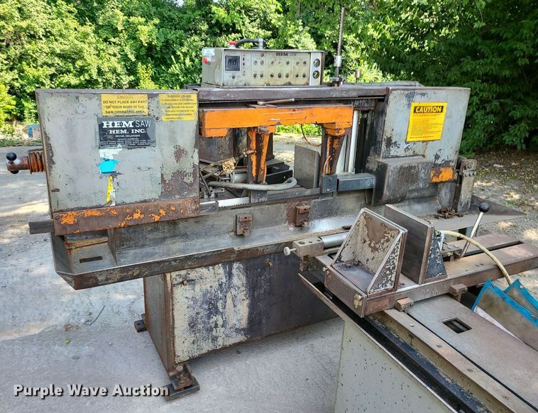 image for item LE9117 HEM 1200A  bandsaw