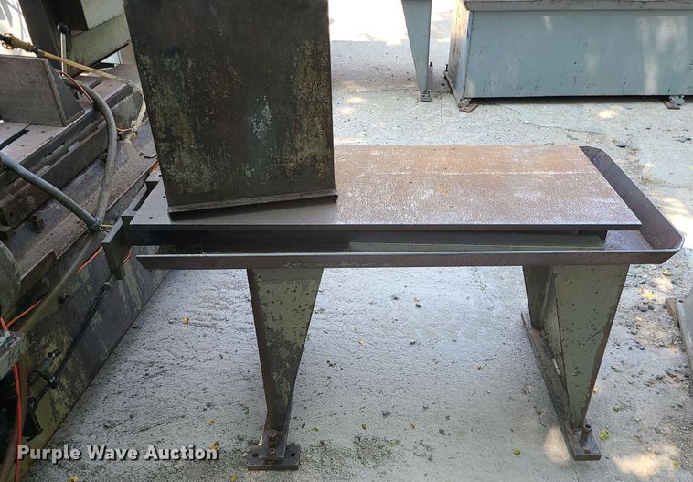 image for item LE9117 HEM 1200A  bandsaw