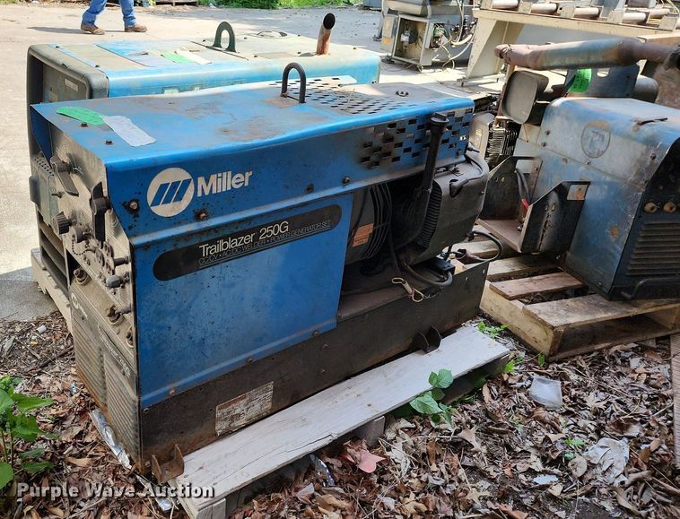 image for item LE9118 (2) Miller welder/generators