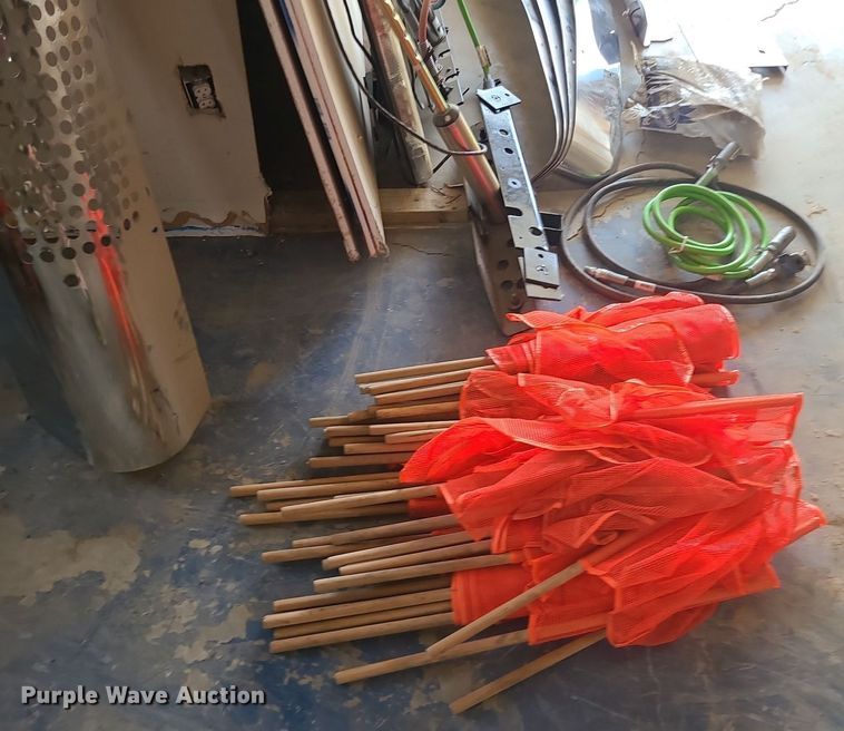 image for item LE9119 Truck parts and accessories