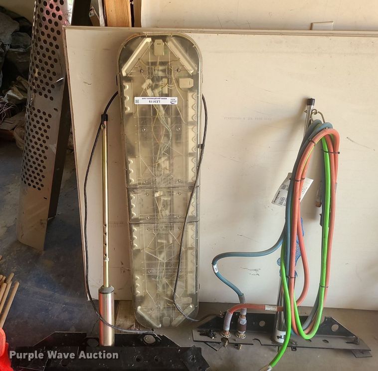 image for item LE9119 Truck parts and accessories