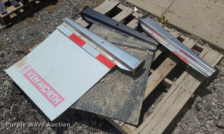 image for item LE9119 Truck parts and accessories