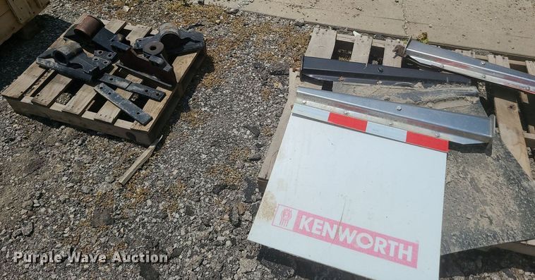 image for item LE9119 Truck parts and accessories