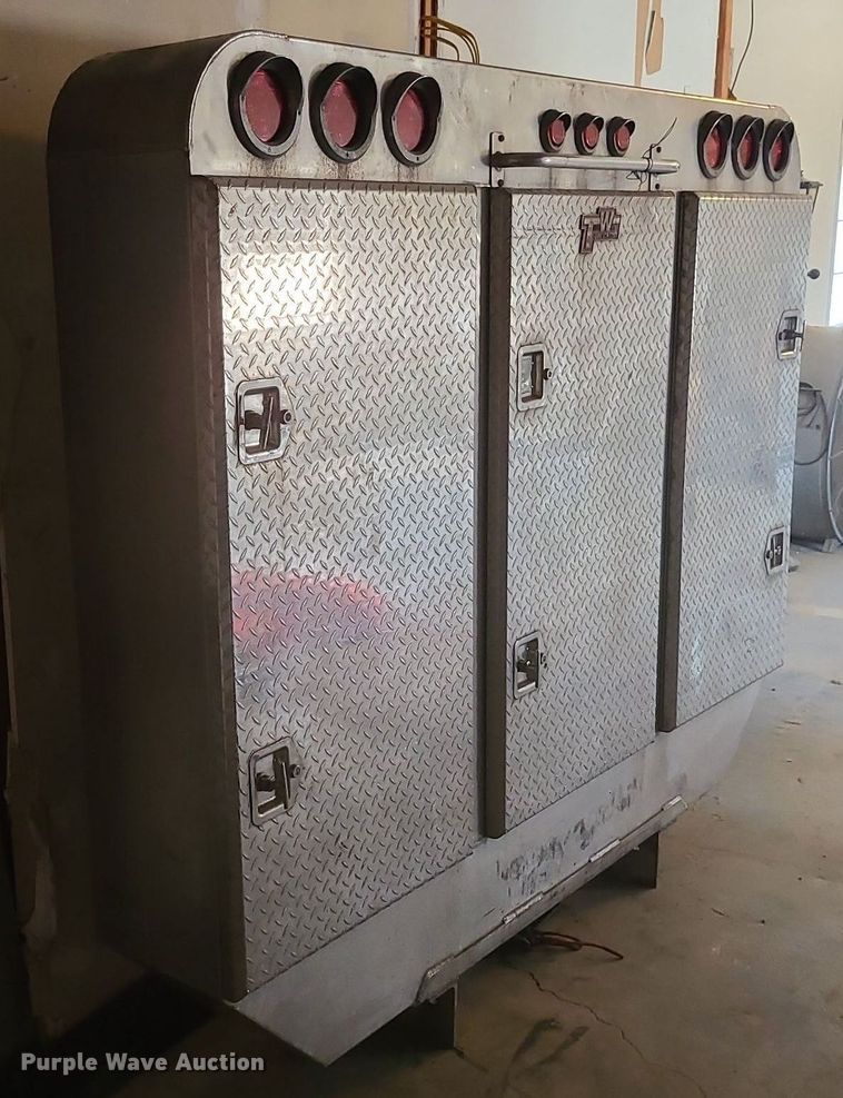 image for item LE9120 Aluminum headache rack