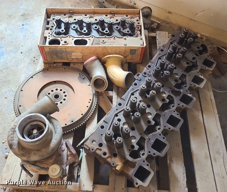 image for item LE9121 Truck parts