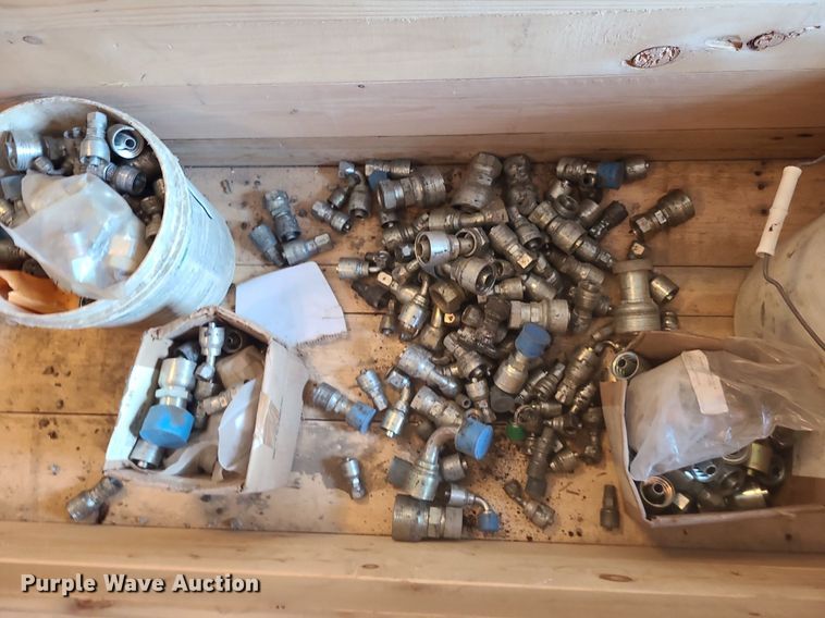 image for item LE9121 Truck parts