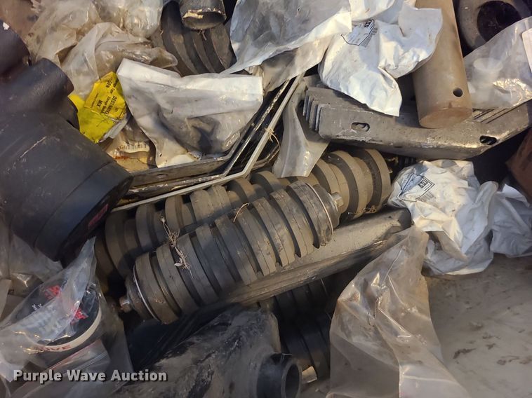 image for item LE9121 Truck parts