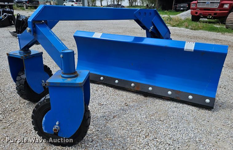 image for item LE9397 2022 Top Cat SSSG72  skid steer grader