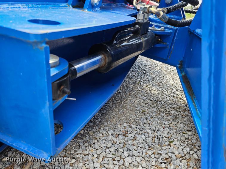 image for item LE9397 2022 Top Cat SSSG72  skid steer grader