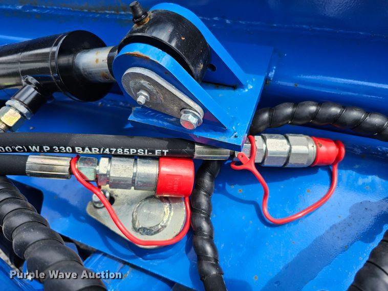 image for item LE9397 2022 Top Cat SSSG72  skid steer grader