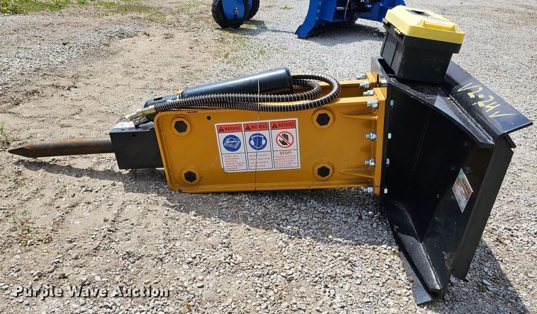 image for item LE9401 2022 Agrotk SSHH680  skid steer breaker