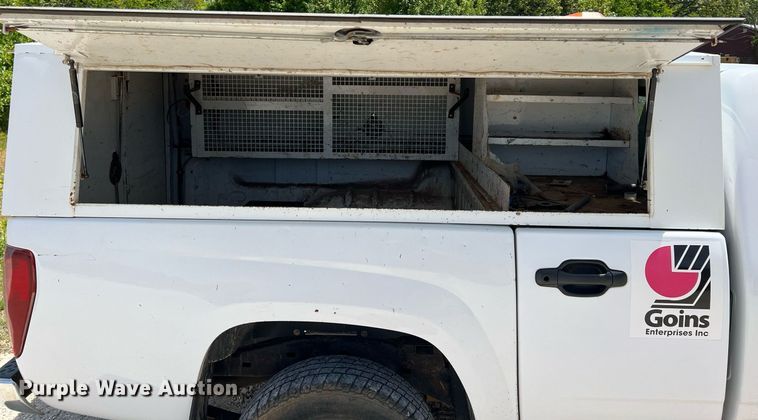 image for item LG9086 2011 Chevrolet Colorado  utility bed pickup truck