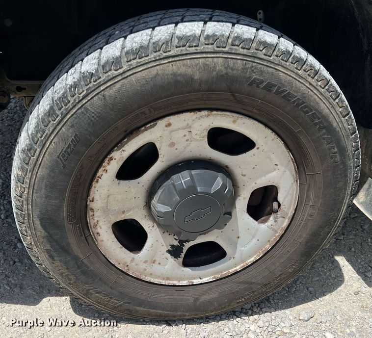 image for item LG9086 2011 Chevrolet Colorado  utility bed pickup truck