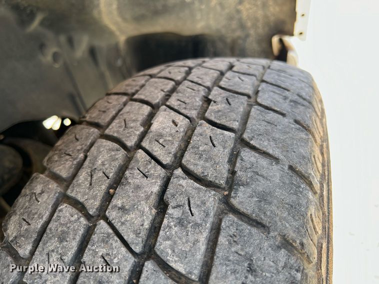 image for item LG9086 2011 Chevrolet Colorado  utility bed pickup truck