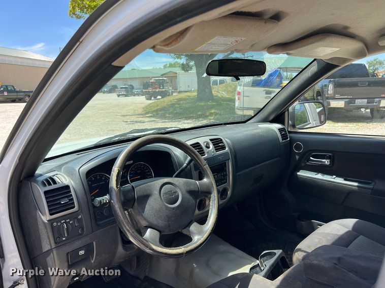 image for item LG9086 2011 Chevrolet Colorado  utility bed pickup truck